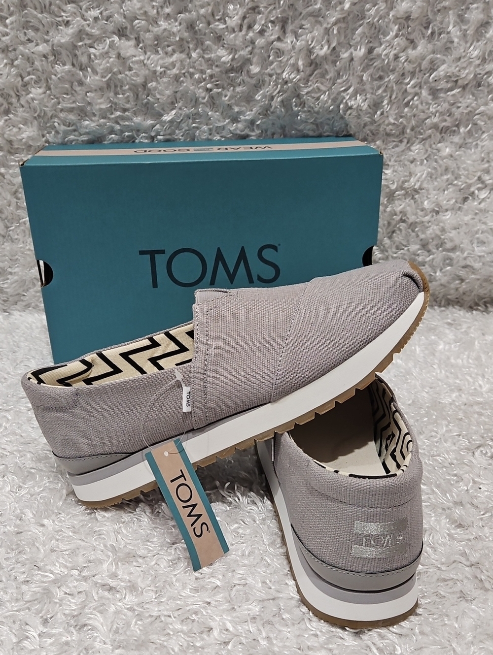 TOMS Casual Slip-On Shoes Sturdy Vanvas in Light Gray Size 8.5